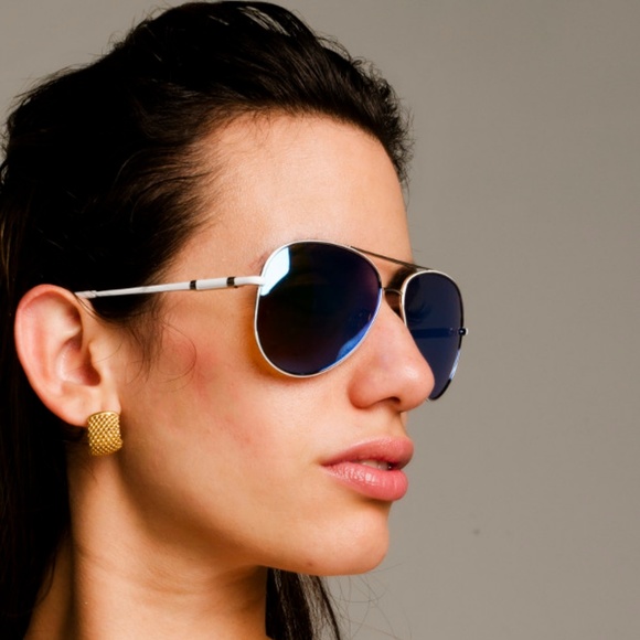 SILVER AVIATORS MIRRORED SUNGLASSES BLUE LENS - Picture 5 of 6